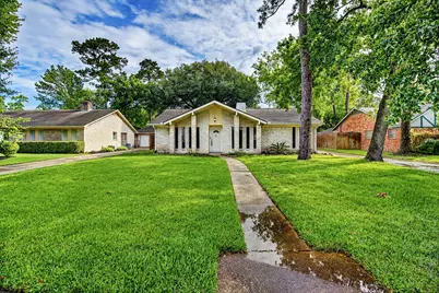 1907 Round Spring Drive, Houston, TX 77339 - Photo 2