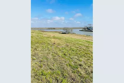 235 Leeward Way, Freeport, TX 77541 - Photo 8