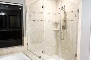 1406 Crystal Hills Dr, Houston, TX 77077 - Photo 22