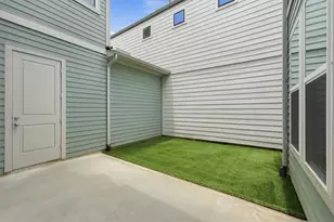 7919 Broken Spoke Dr, Montgomery, TX 77316 - Photo 16