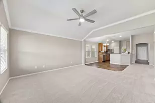 9966 Chimney Swift Ln, Conroe, TX 77385 - Photo 6