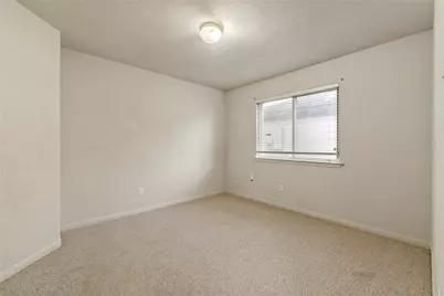 9515 Summer Laurel Lane, Houston, TX 77088 - Photo 6