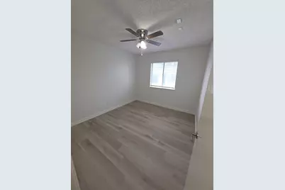 16214 Sierra Grande Drive, Houston, TX 77083 - Photo 4