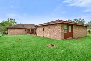 318 County Rd 296D, Alvin, TX 77511 - Photo 2
