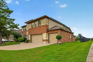 9110 Hollowcreek Pt Ln, Cypress, TX 77433 - Photo 2