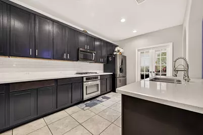 9110 Hollowcreek Point Lane, Cypress, TX 77433 - Photo 12