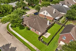 13935 Charterhouse Way, Sugar Land, TX 77498 - Photo 44