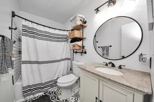 12010 Longbrook Dr, Houston, TX 77099 - Photo 36