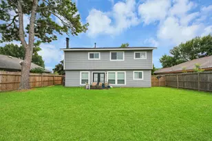12010 Longbrook Dr, Houston, TX 77099 - Photo 40