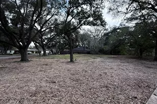 4038 Woodshire St, Houston, TX 77025 - Photo 4