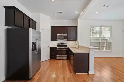 724 Link Road, Houston, TX 77009 - Photo 6
