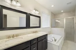 724 Link Rd, Houston, TX 77009 - Photo 12