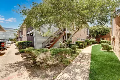 9350 Country Creek Drive #50, Houston, TX 77036 - Photo 2