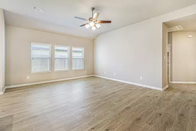 212 Forest Park Drive, West Columbia, TX 77486 - Photo 8