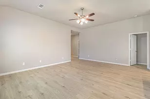 212 Forest Park Dr, West Columbia, TX 77486 - Photo 12