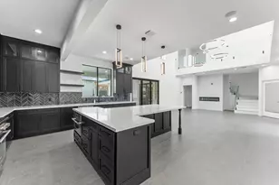 10070 Cedardale Dr, Houston, TX 77055 - Photo 6