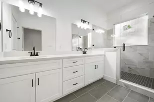 3907 Falls St, Houston, TX 77026 - Photo 12
