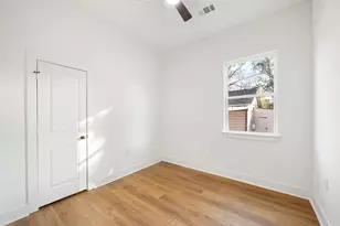3907 Falls St, Houston, TX 77026 - Photo 8