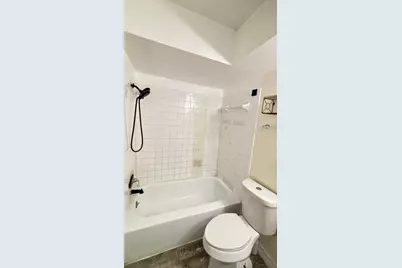 5638 Birchmont Drive #c, Houston, TX 77091 - Photo 8