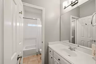 16507 E Canterra Cir, Houston, TX 77095 - Photo 32