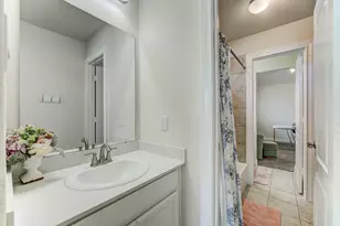 219 Bentwater Ln, Clute, TX 77531 - Photo 40