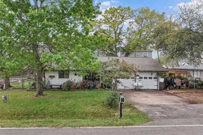 1215 Esther Street, Kemah, TX 77565 - Photo 8