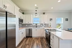 3920 2nd St, Galveston, TX 77554 - Photo 6