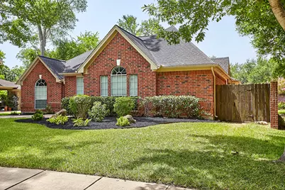 6734 Wildacre Drive, Sugar Land, TX 77479 - Photo 8