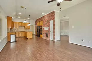 6734 Wildacre Dr, Sugar Land, TX 77479 - Photo 22