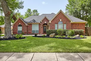 6734 Wildacre Dr, Sugar Land, TX 77479 - Photo 4