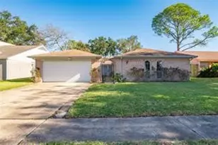 10215 Kirkwren Dr, Houston, TX 77089 - Photo 1