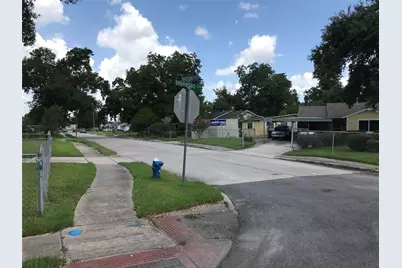 6219 Sherwood Drive, Houston, TX 77021 - Photo 6