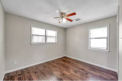 20115 Live Oak S, New Caney, TX 77357 - Photo 10