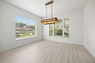 211 Aberdeen St, Stafford, TX 77477 - Photo 6