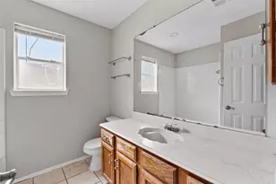 2819 Sugar Wood Dr, League City, TX 77573 - Photo 18