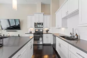 2422 Cochran St, Houston, TX 77009 - Photo 12