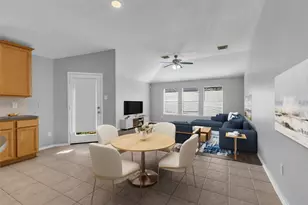 3326 Pebble Beach Ln, Pearland, TX 77584 - Photo 2