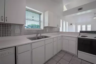 1208 Weyer Street, League City, TX 77573 - Photo 8