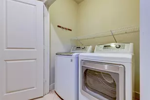 1902 Fletcher St, Houston, TX 77009 - Photo 8