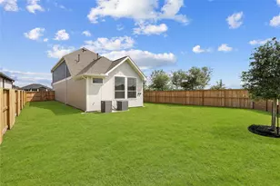 540 Red Cascade Trl, Willis, TX 77318 - Photo 20