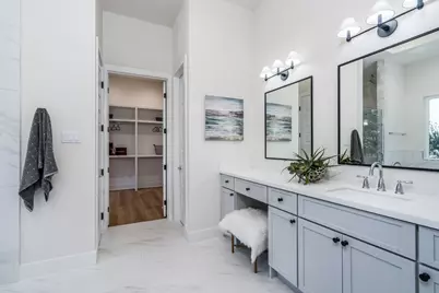 2311 Saxon Drive, Houston, TX 77018 - Photo 12