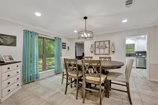 408 W Eucalyptus St, Village Mills, TX 77663 - Photo 8