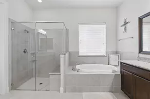 2114 Holly Manor Ct, Katy, TX 77493 - Photo 22