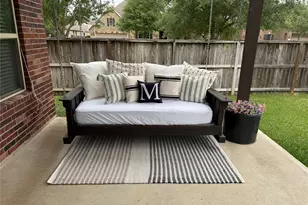 2114 Holly Manor Ct, Katy, TX 77493 - Photo 36