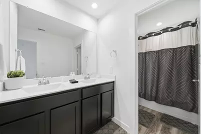 3218 Crown Gate Drive, Houston, TX 77047 - Photo 24