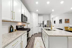239 Intrepid Trl, Magnolia, TX 77354 - Photo 8