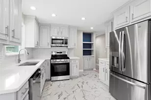 10127 Tolman St, Houston, TX 77034 - Photo 8