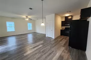 6306 Red Oak Dr, Hitchcock, TX 77563 - Photo 6