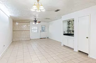 12909 Clarewood Dr, Houston, TX 77072 - Photo 6