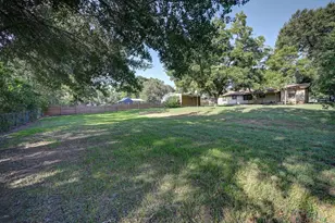 201 S Dixie St, Brenham, TX 77833 - Photo 34